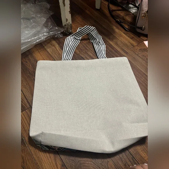 Floral Bird Print Canvas Tote Bag - Picture 3 of 3